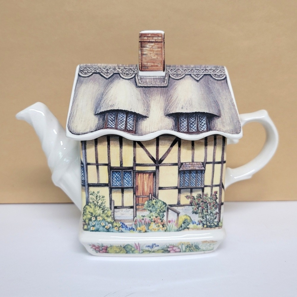 James Sadler Past Times Anne Hathaway's Cottage Ceramic Teapot England #3202